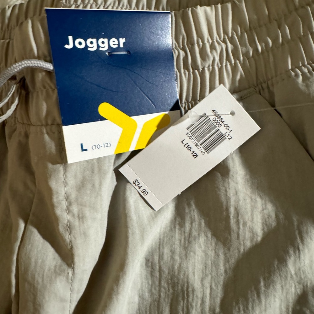 OLD NAVY children’s cargo jogger… size LARGE (10-12)